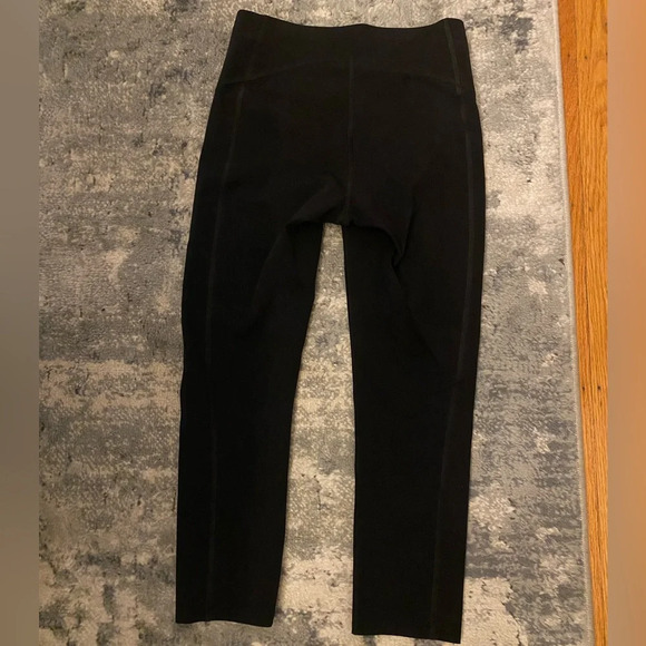 NWT $98! Spanx Cropped Icon Leggings, SZ XS, Very Black - Picture 3 of 8